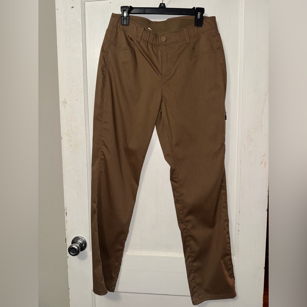 Under Armour Brown Straight Leg Pants